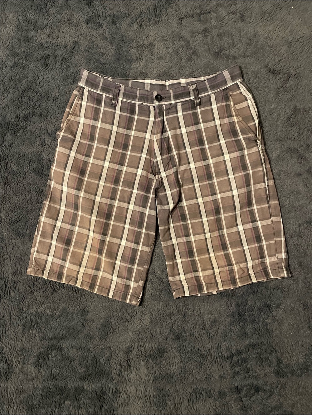 Aeropostale Men's Brown Plaid Flat Front Shorts